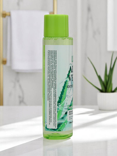 Apă micelară calmantă și hidratantă pentru demachiere cu aloe vera