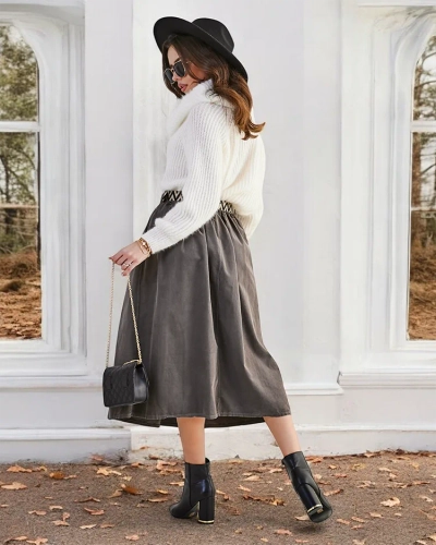 Fusta midi pentru femei de la Royalfashion, din catifea