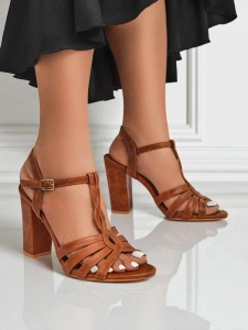 Camel || maro