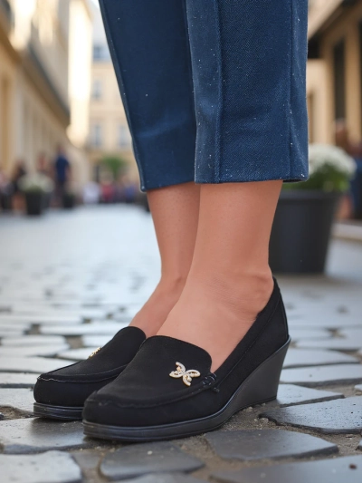 Mocasinile Royalfashion pentru femei pe o talpă joasă Lomman