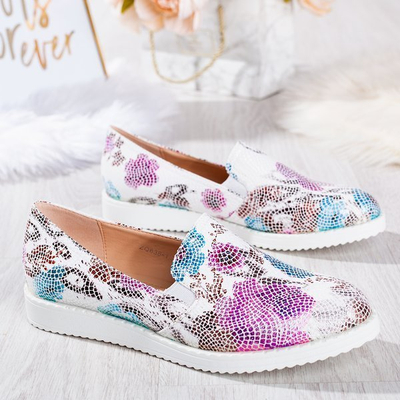 Białe slip - on w kolorowe wzory Shamisilla - Obuwie