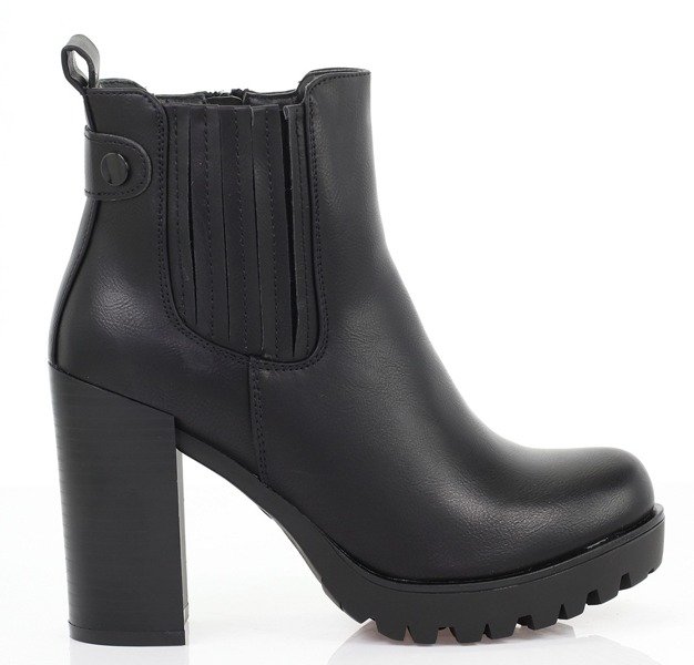 Czarne botki na słupku - Obuwie