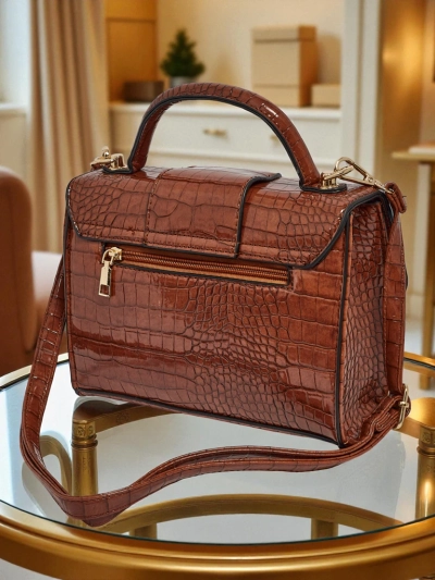 Geantă mică de damă Orlina, lăcuită, din piele ecologică