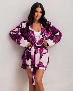 Violet închis