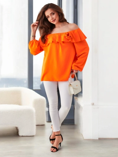 Bluza Royalfashion pentru femei în stil spaniol cu volane și o floare