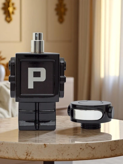 Awa perfumá inspirá pa hòmber Dark Robot
