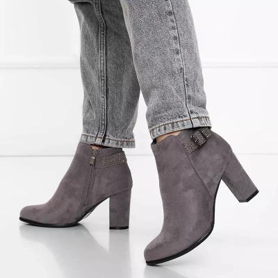 Ghete de dama gri din piele intoarsa cu zirconii cubi Agari - Incaltaminte