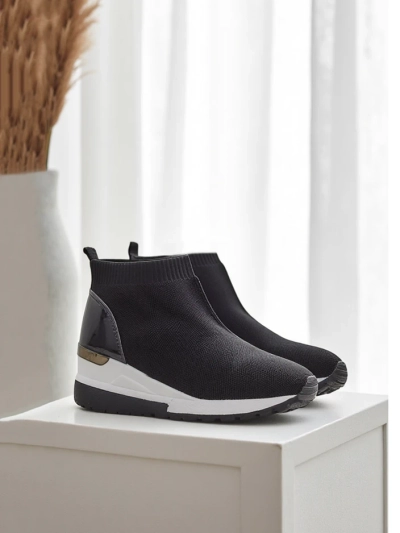 Sneakeri wedge cu talpă înaltă pentru femei de la Royalfashion, cu strassuri Viseq