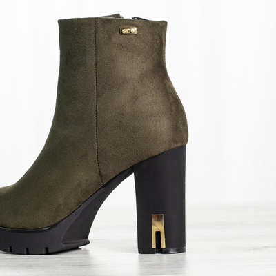 Zielone botki na wyższym słupku Teyoneas - Obuwie