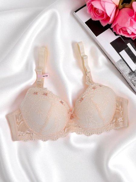 Royalfashion Sutien damă cu burete și dantelă Delicate Grace
