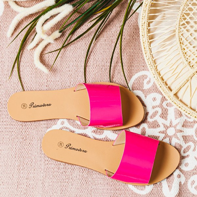 Fuksjowe klapki na płaskiej podeszwie Austis - Obuwie