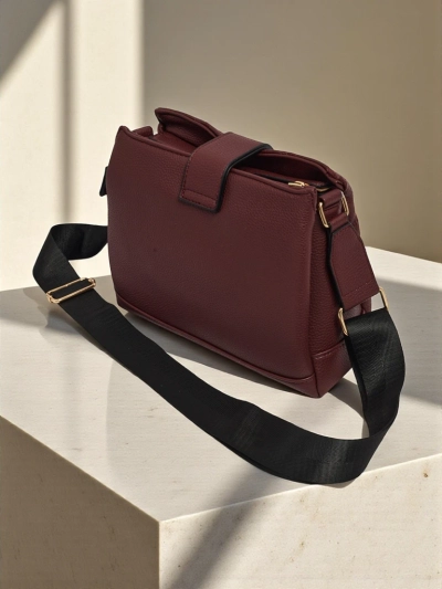 Torebă mică matlasată din piele ecologică moale Cinder Loom