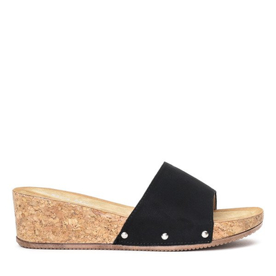 Czarne klapki na niskiej koturnie Gala - Obuwie