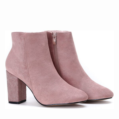 Różowe botki na słupku Freyana- Obuwie