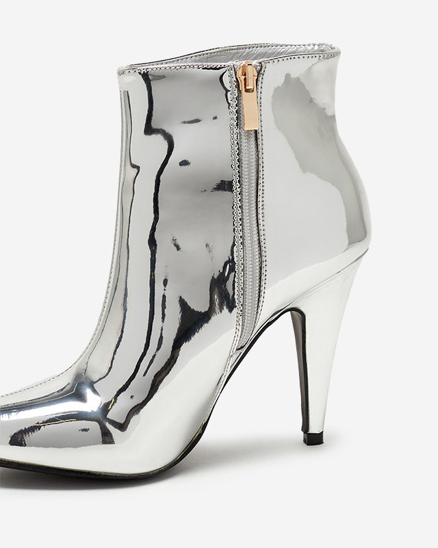 OUTLET Cizme stiletto argintii lăcuite Macalli- Footwear