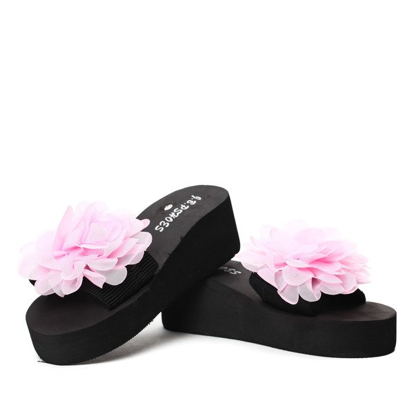 Różowe klapki na platformie Kaylin- Obuwie