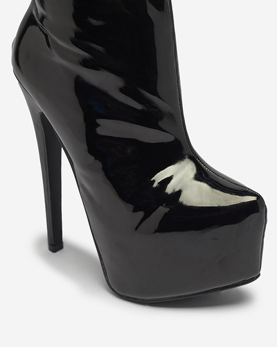 Cizme peste genunchi lăcuite de damă, de culoare neagră Leccie- Footwear
