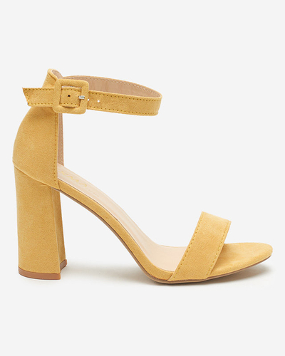 OUTLET Sandale galbene dama pe postul Mavine - Incaltaminte