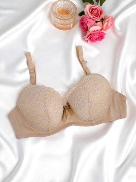 Royalfashion Sutien damă cu burete și dantelă Elegance Lace