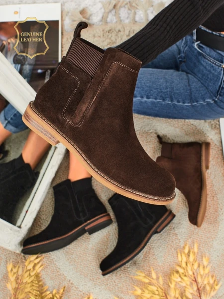 Botine Altesse de Culoare Maro Închis din Piele Întoarsă