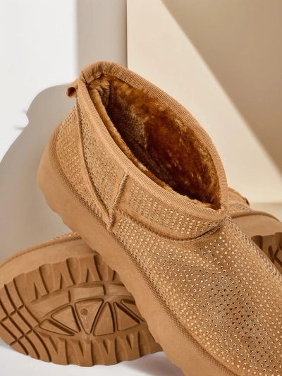 Royalfashion Cizme de zăpadă pentru femei Beige a'la UGGs Corob