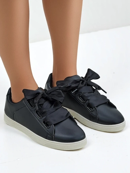 Sneakeri pentru femei din eco-piele Royalfashion cu șireturi decorative Etti