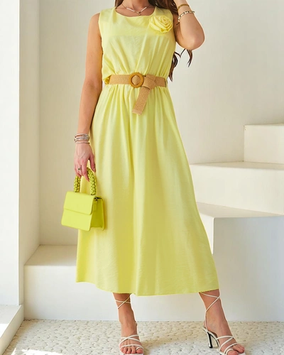 Rochie midi pentru femei Royalfashion cu bretele, cu un decolteu rotund și o floare decorativă