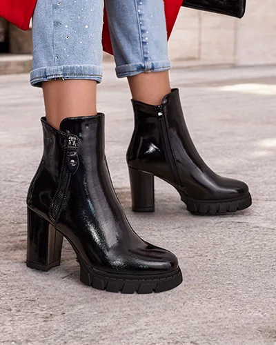 Cizme de glezna pentru femei Royalfashion Patent pe un toc Vemorro