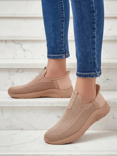 Pantofi de damă slip on Selene Bej - sneakerși confortabili cu toc plat