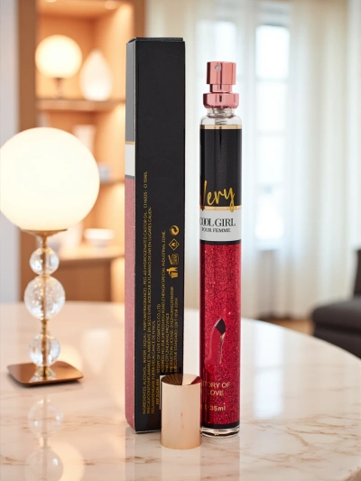Aura Divina - Parfumuri de Damă Very Cool Girl Story of Love 30ml