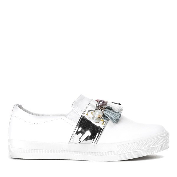 Biało-srebrne tenisówki slip on z zawieszkami Clarette - Obuwie