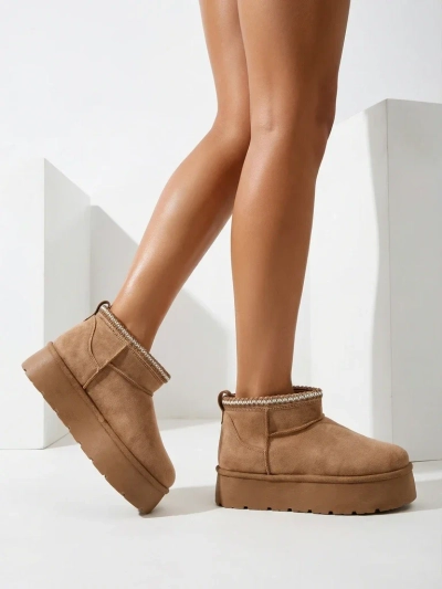 Royalfashion Cizme scurte pentru femei a'la cizme de zăpadă Xoalla