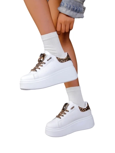Sneakers sport pentru femei Royalfashion pe o platformă Safirrat