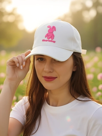 Royalfashion Șapcă cu Patch Iepuraș care Face cu Ochiul