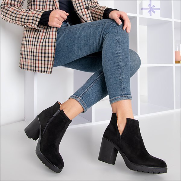 Cizme negre pentru femei pe stâlpul Ryoko - Încălțăminte