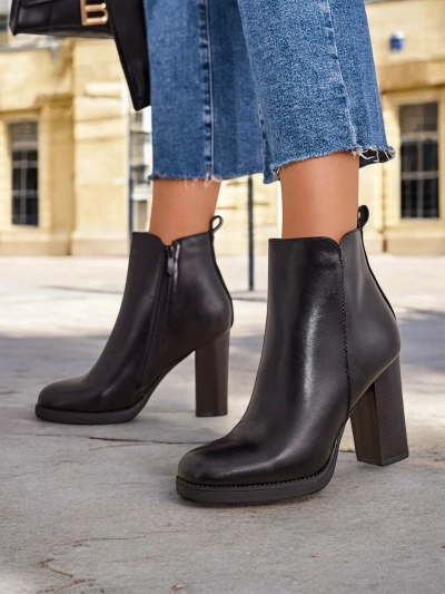 Bocanci de damă Royalfashion pe un toc Erozi