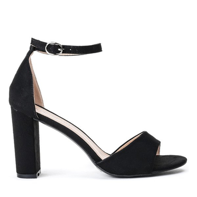 Czarne sandały na słupku Reina - Obuwie