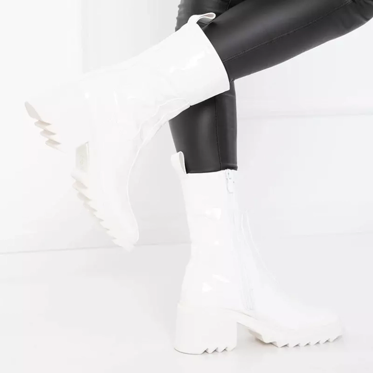 OUTLET Cizme albe dama pe stalp lat Grifis - Incaltaminte