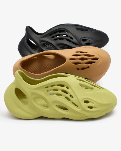 OUTLET Royalfashion Pantofi sport de damă negri cu decupaje Loydi