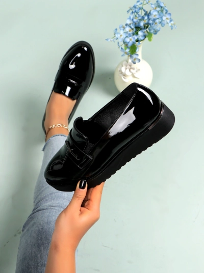 mocasini din piele lacuită Royalfashion pentru femei Arefel