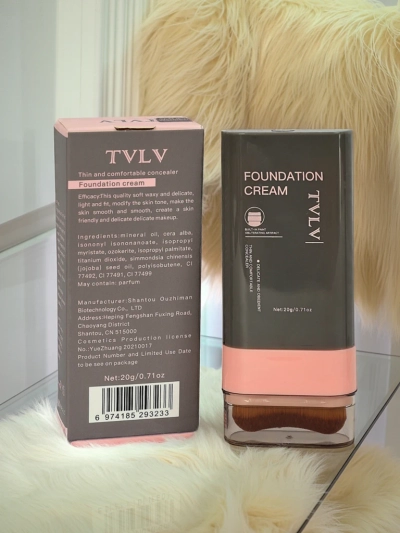 TVLV Fondasyon pou figi matifyan nan baton ak bwòs entegre Warm Beige