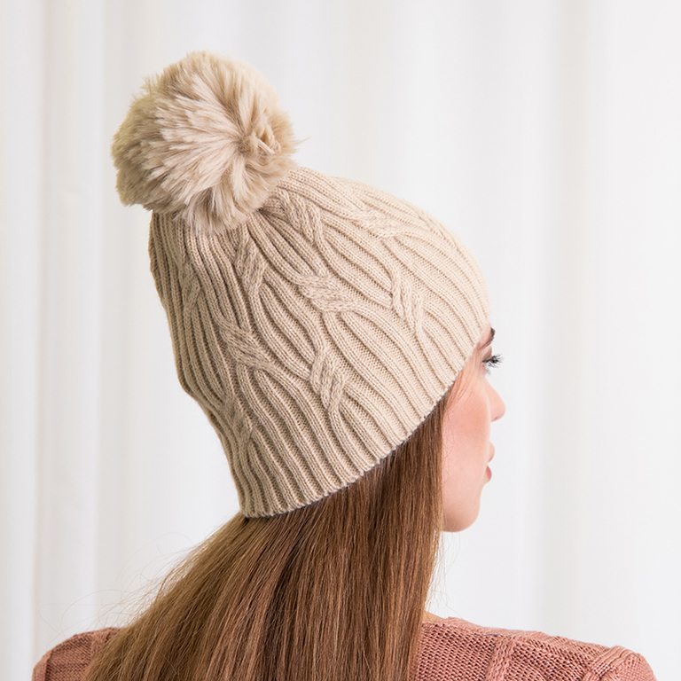 Pălărie bej cu pompon - Accesorii