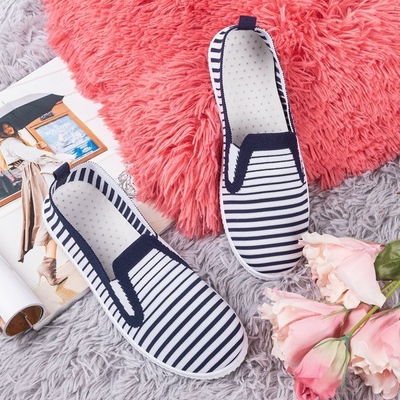Granatowe tenisówki slip - on w paski Fyreo - Obuwie