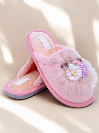 Papuci de blană pentru femei Royalfashion cu flori Ederra