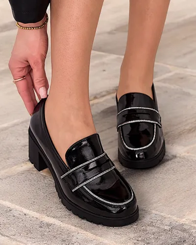 Loaferurile patentate pentru femei de la Royalfashion, model Befies