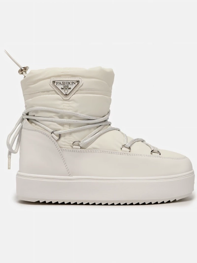 Royalfashion Cizme de damă slip-on a'la cizme de zăpadă în alb Vevnose
