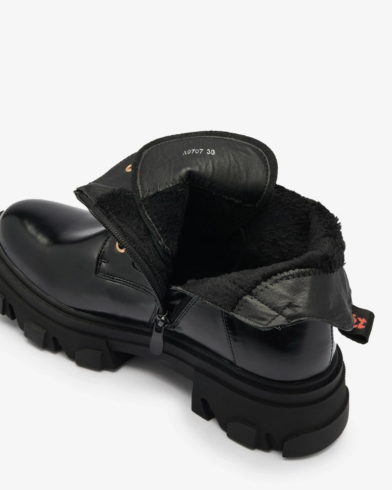 Royalfashion Cizme de trapper izolate din piele ecologică neagră pentru femei Selori