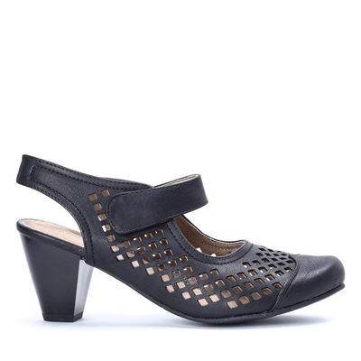 Czarne czółenka na słupku z odkrytą piętą Mary - Obuwie