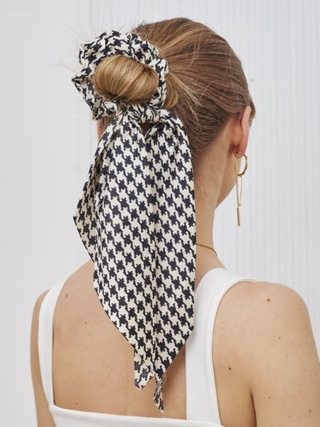 Royalfashion Elastic de păr cu fundă în carouri Kratella