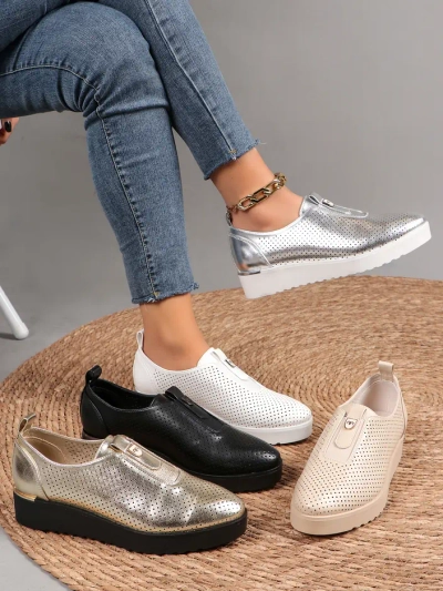 Pantofi perforați pentru femei Royalfashion Slip-on Goffies